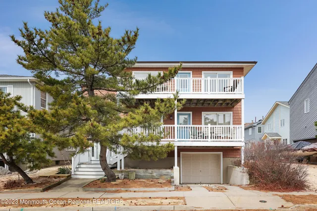 $3,550 | 1 New Jersey Avenue, Unit 2, Lavallette, NJ 08735