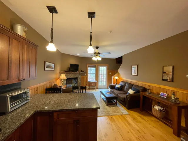 $824,000 | 5011 Black Bear Run, Unit 5011, Carrabassett Valley, ME 04947