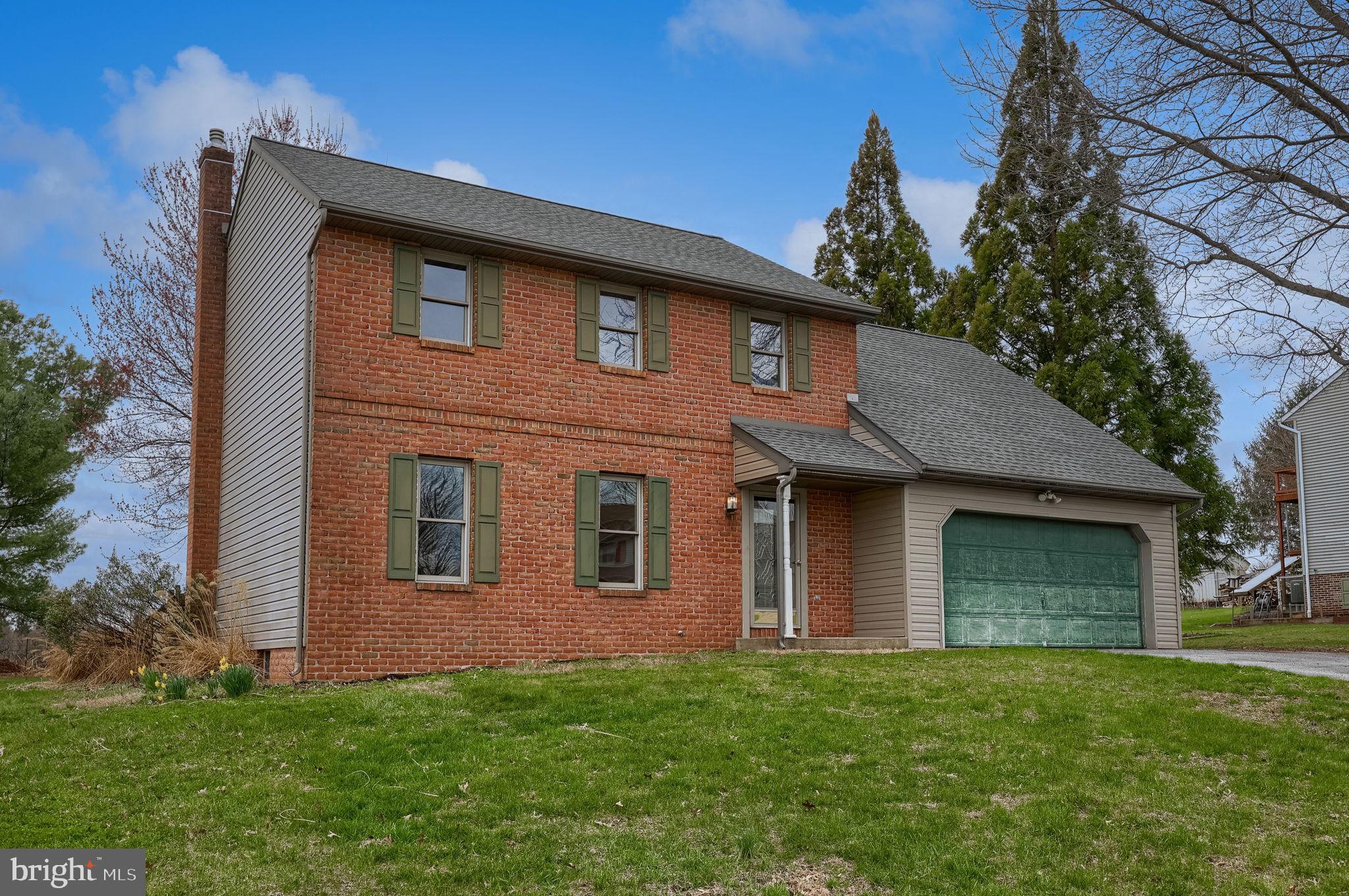 1001 Rebecca Drive Lititz, PA 17543 - Photo 2 of 49 Front View.