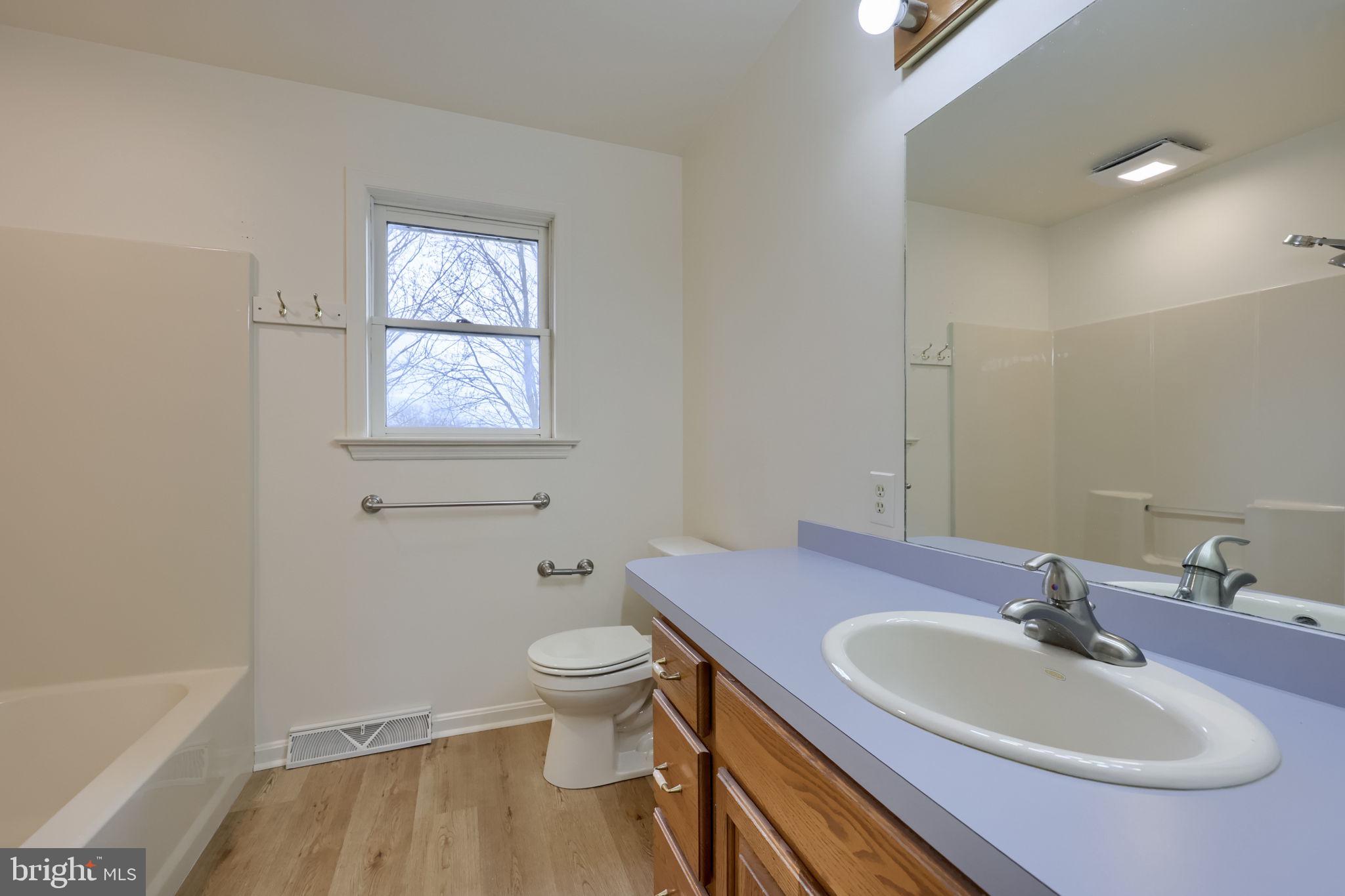 1001 Rebecca Drive Lititz, PA 17543 - Photo 35 of 49 Full bathroom.
