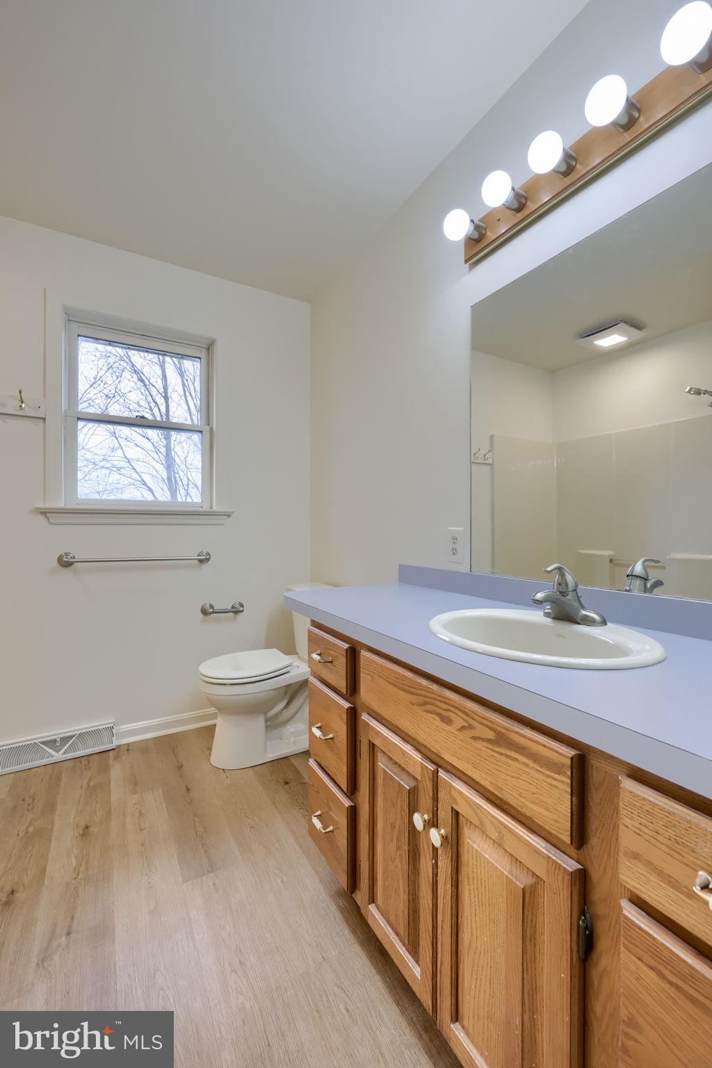 1001 Rebecca Drive Lititz, PA 17543 - Photo 36 of 49 Full bathroom.