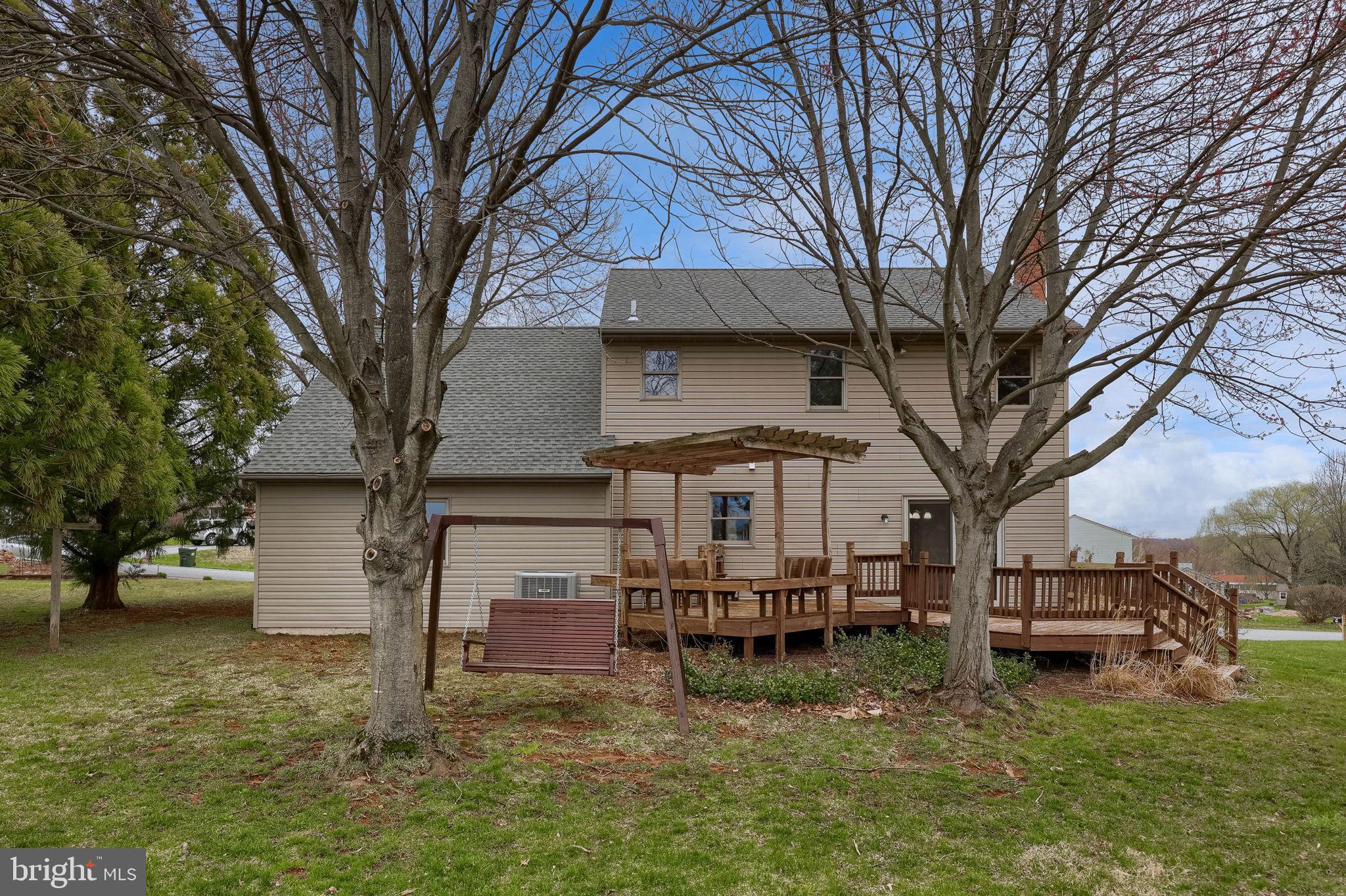 1001 Rebecca Drive Lititz, PA 17543 - Photo 40 of 49 Charming home with inviting deck space.