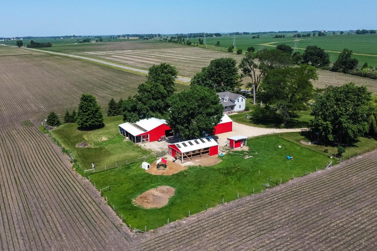 3793 Flora Church Road Kirkland, IL 60146 - Photo 1 of 41 Gallery Image 1