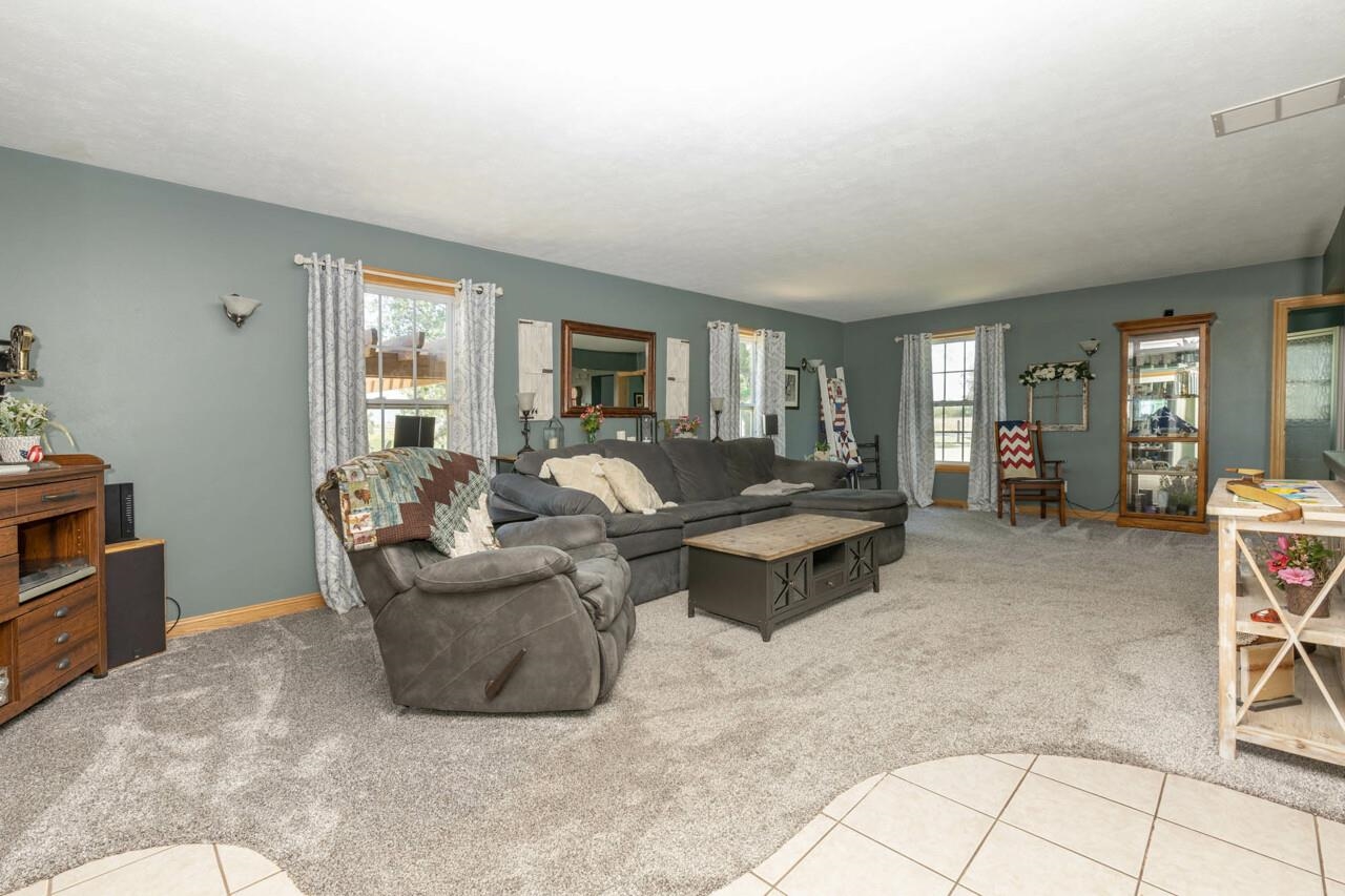 3793 Flora Church Road Kirkland, IL 60146 - Photo 8 of 41 Gallery Image 8