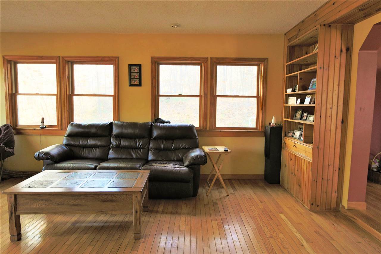 33 Circle Road Milton, VT 05468 - Photo 3 of 28