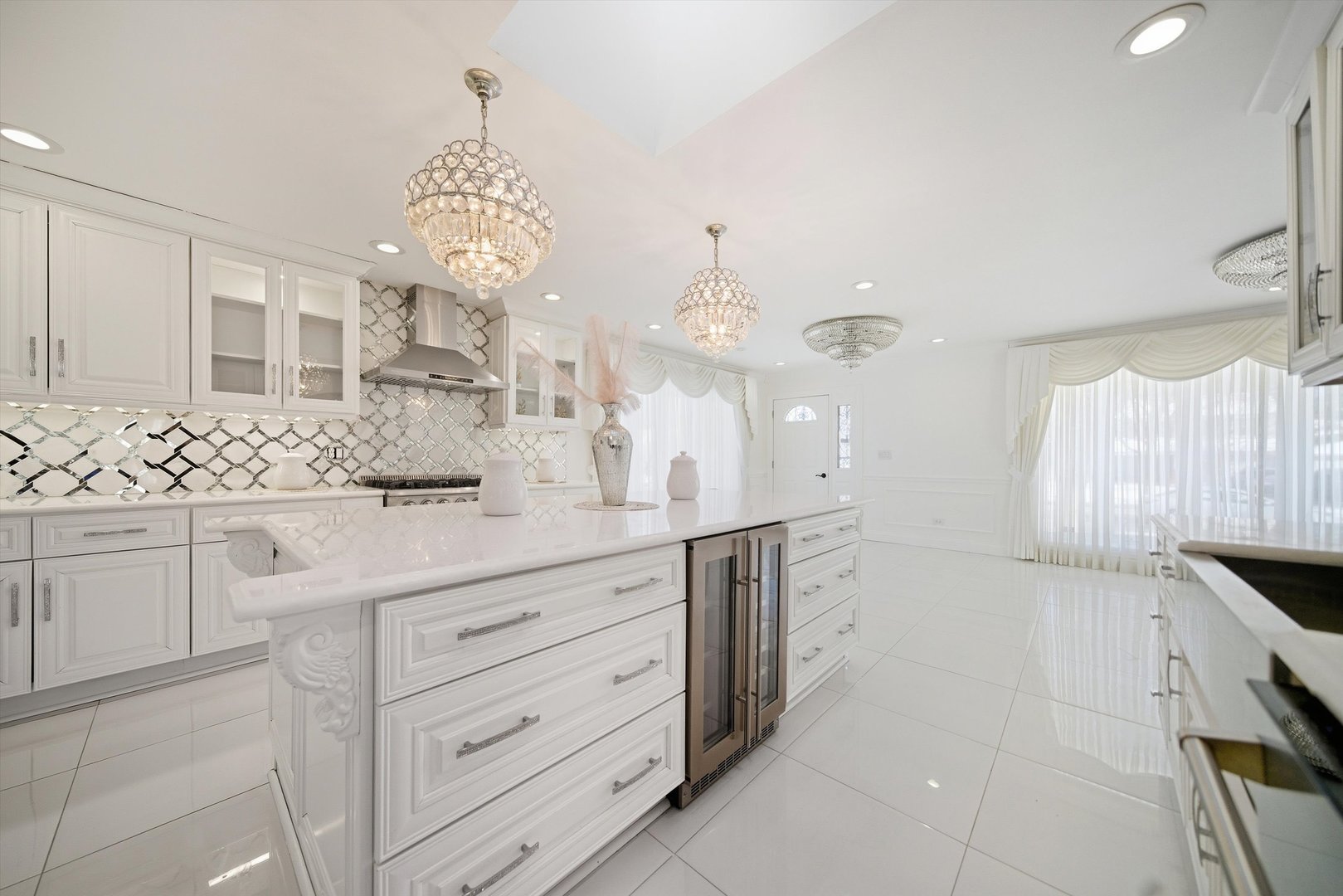 606 South Arlington Heights Road Arlington Heights, IL 60005 - Photo 3 of 22
