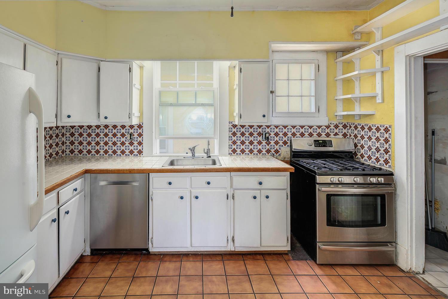 1223 Decatur Street Northwest Washington, DC 20011 - Photo 10 of 30 Interior (General)