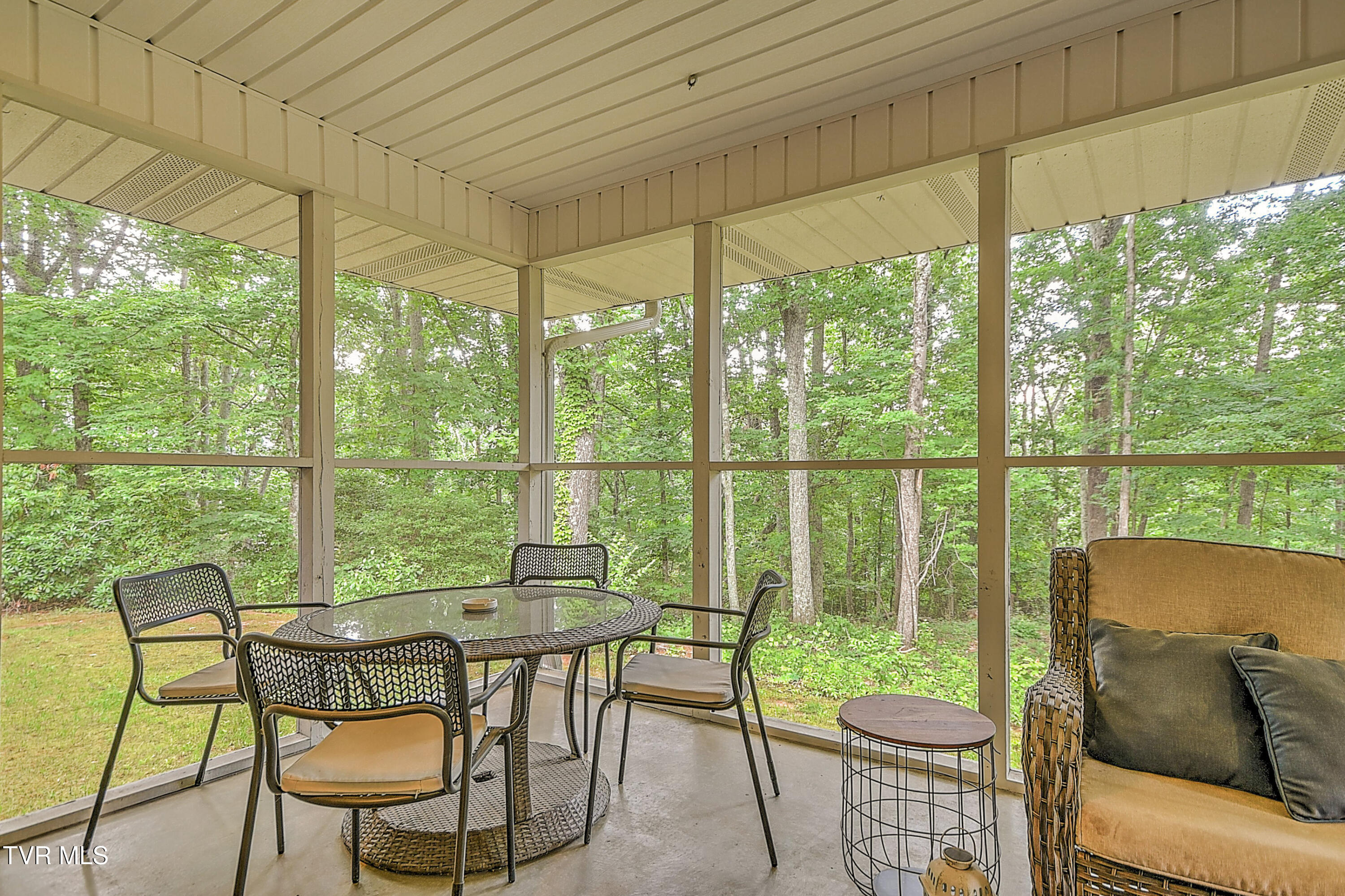 145 Zeb Grindstaff Road Elizabethton, TN 37643 - Photo 46 of 68 145 Zeb Grindstaff JV-48
