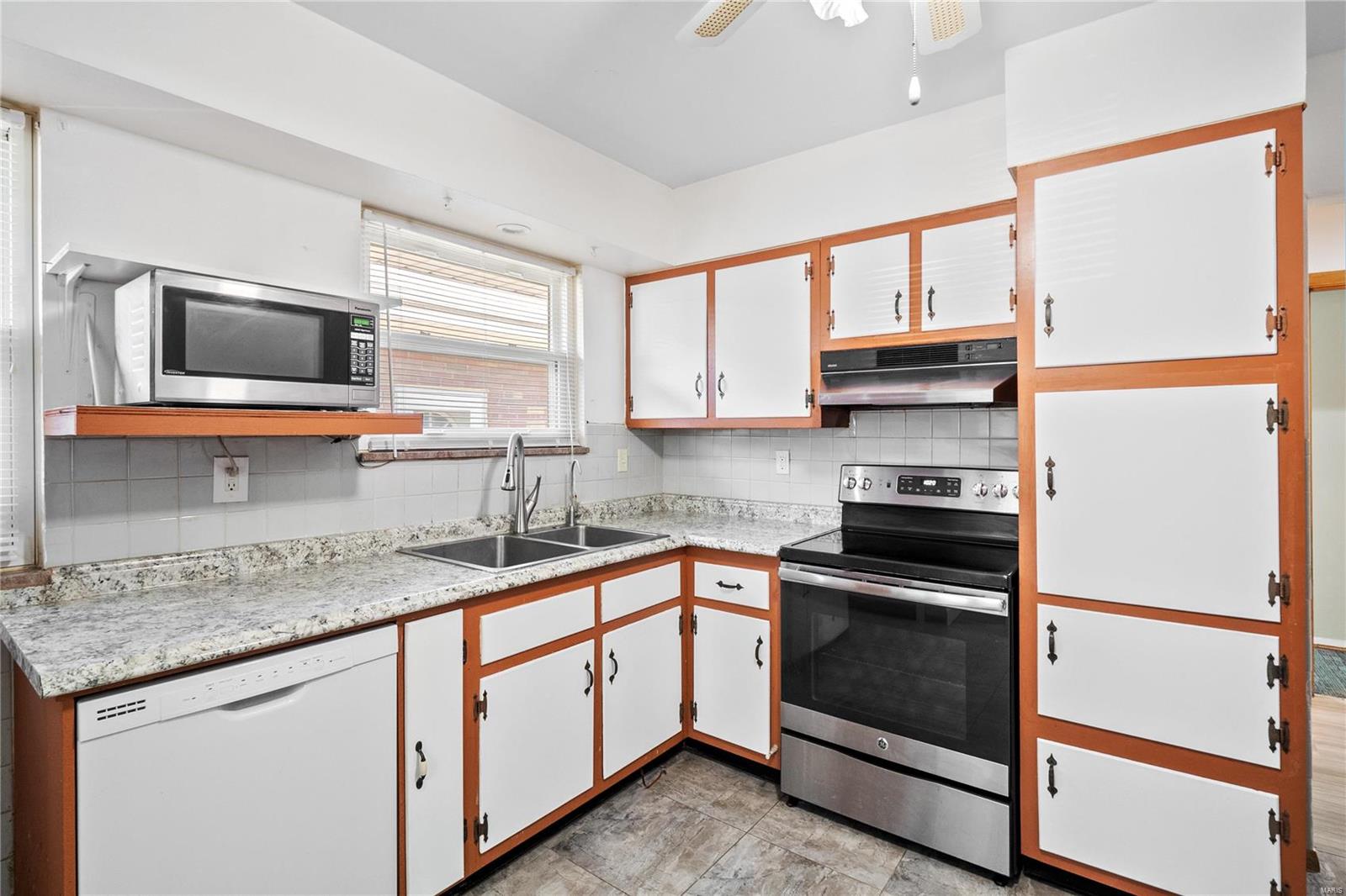 7404 Morgan Ford Road St. Louis, MO 63116 - Photo 14 of 34 Gallery Image 14