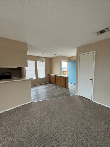 $875 | 1713 Hiawatha Drive, Kerrville, TX 78028