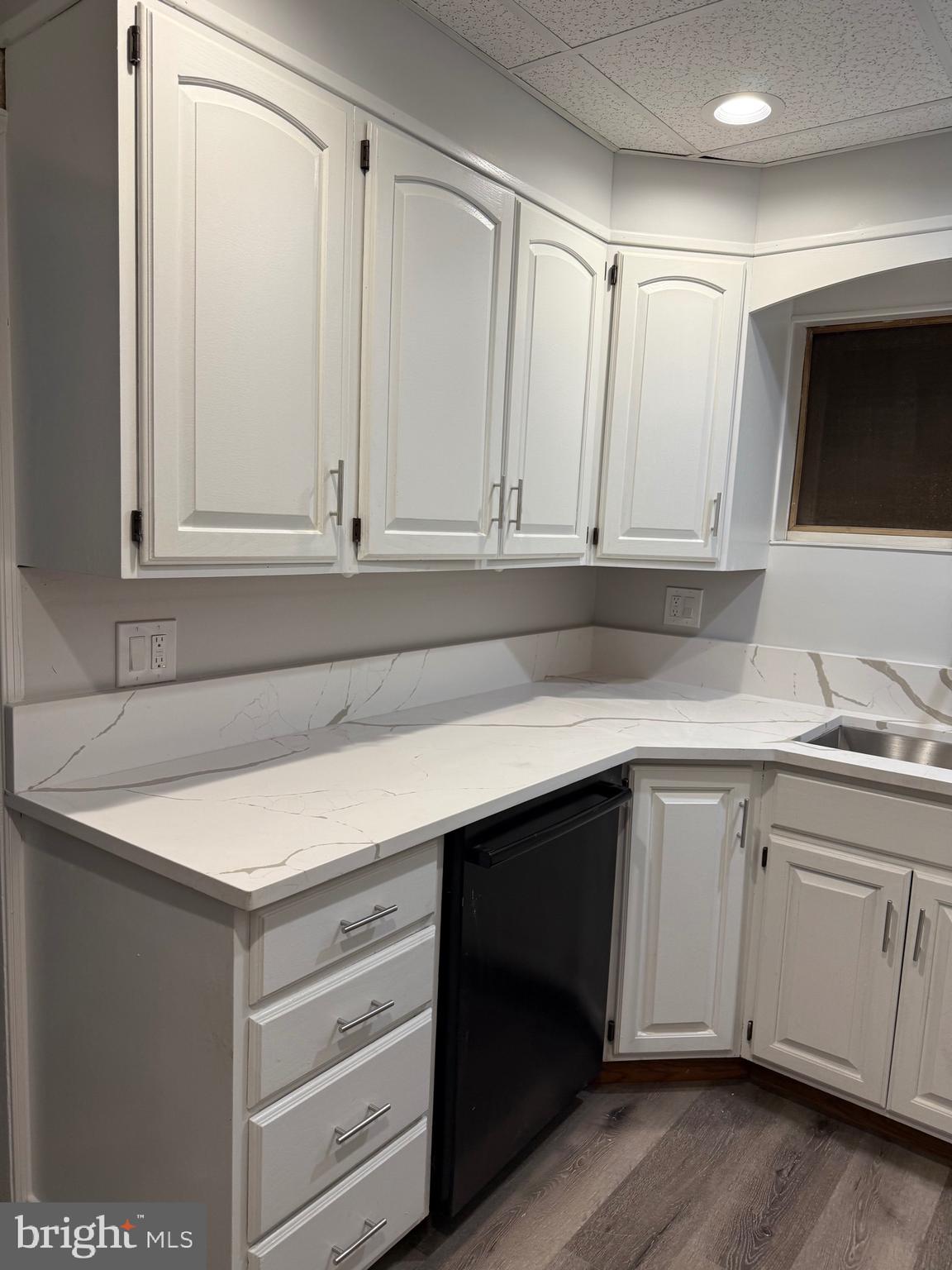 399 Sunset Road Reading, PA 19611 - Photo 3 of 18 a kitchen with appliances cabinets and a sink