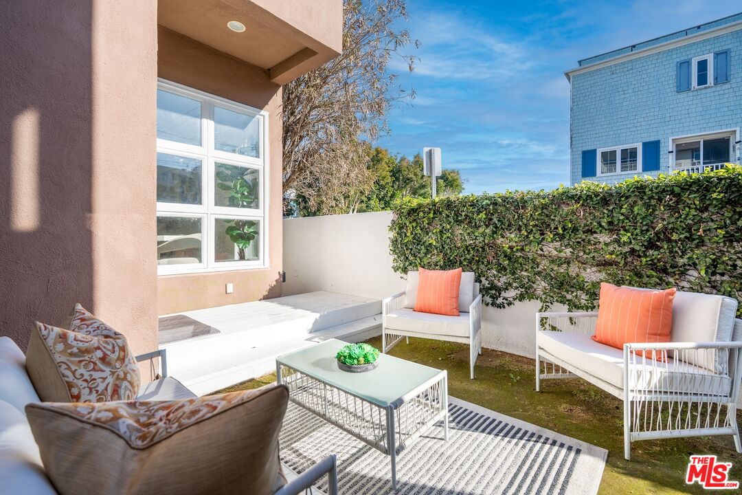 28 Westwind Street Marina del Rey, CA 90292 - Photo 18 of 45