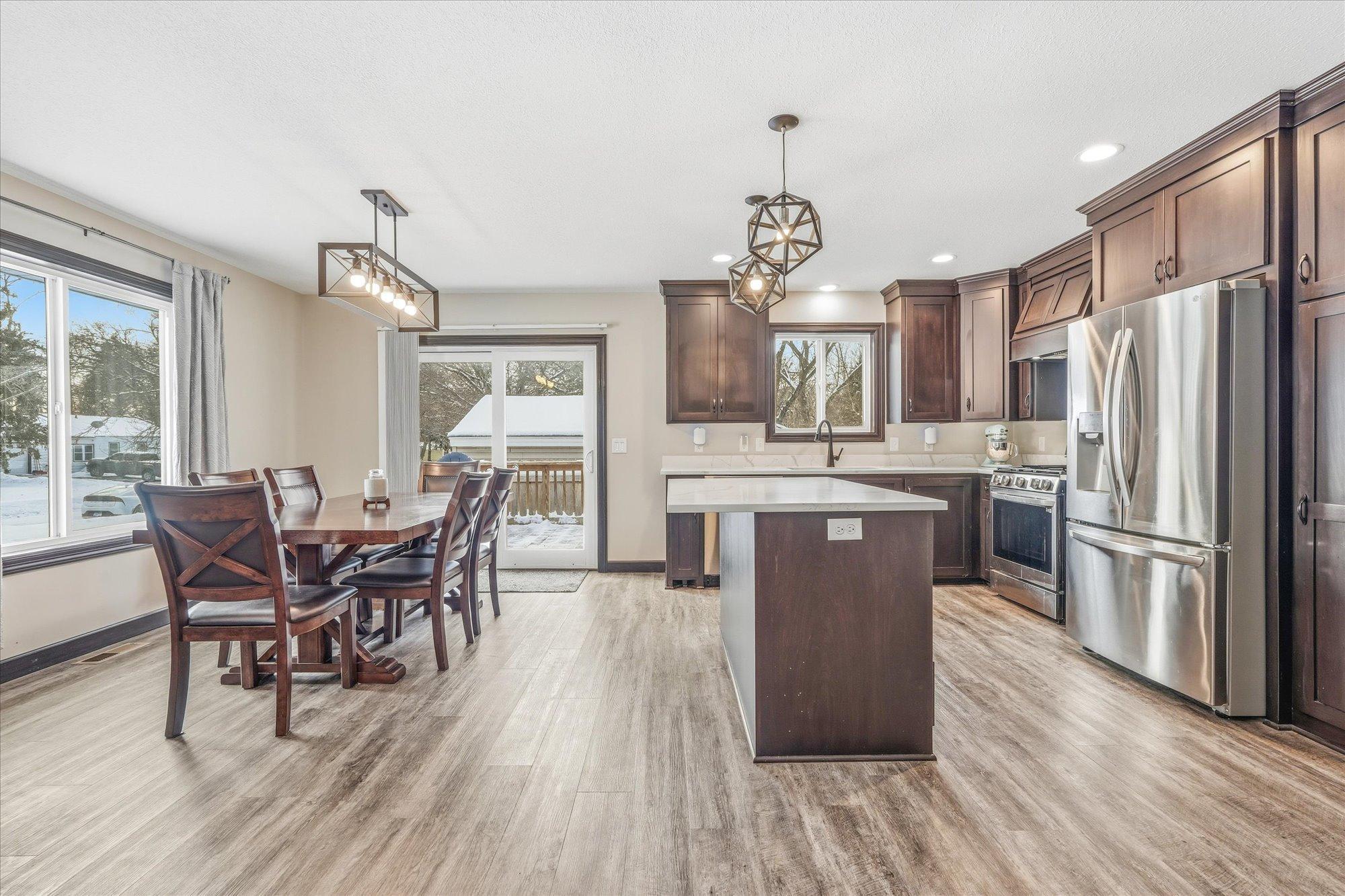 409 105th Lane Northwest Coon Rapids, MN 55448 - Photo 11 of 45