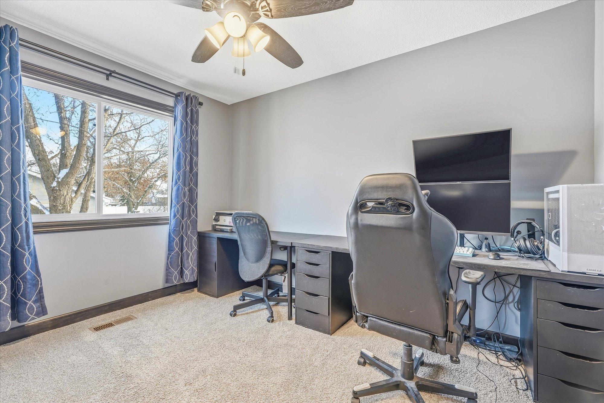 409 105th Lane Northwest Coon Rapids, MN 55448 - Photo 21 of 45