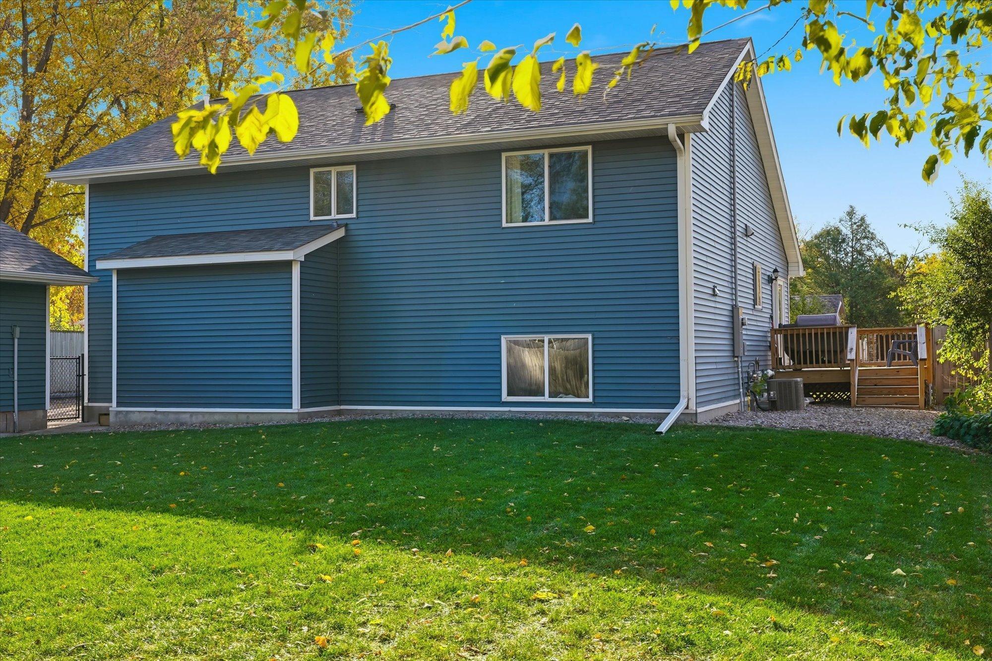 409 105th Lane Northwest Coon Rapids, MN 55448 - Photo 41 of 45