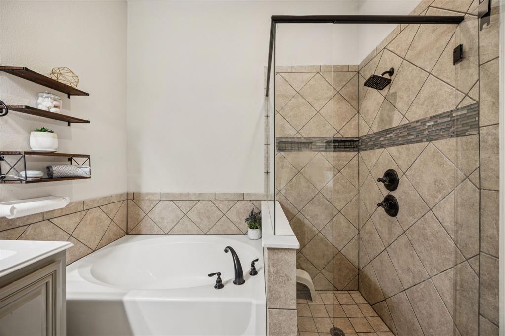 1713 Emerald Tree Place Aubrey, TX 76227 - Photo 14 of 27