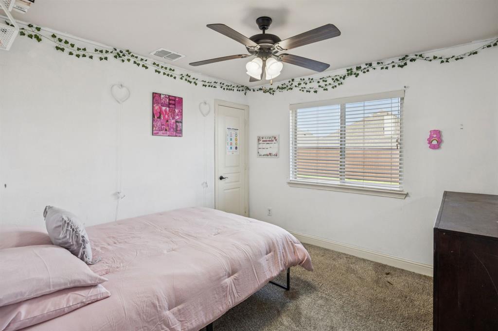 1713 Emerald Tree Place Aubrey, TX 76227 - Photo 17 of 27