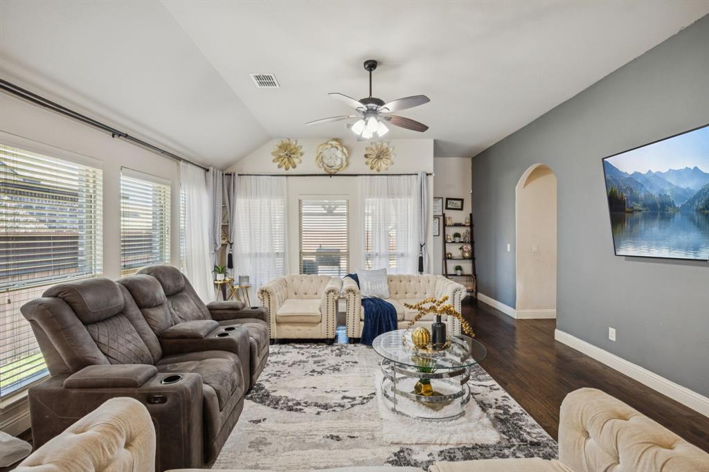 1713 Emerald Tree Place Aubrey, TX 76227 - Photo 8 of 27