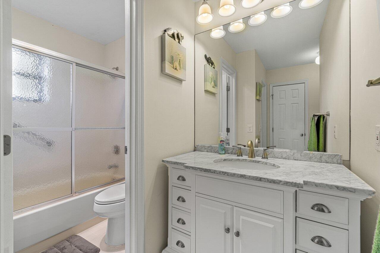 4685 Laurel Tree Road, Unit A Boynton Beach, FL 33436 - Photo 14 of 27 014-4685LaurelTreeRoad-BoyntonBeach-FL-3
