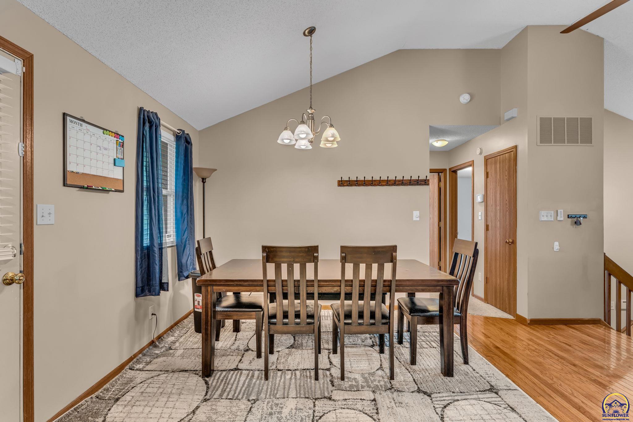7425 Southwest 27th Street Topeka, KS 66614 - Photo 7 of 25