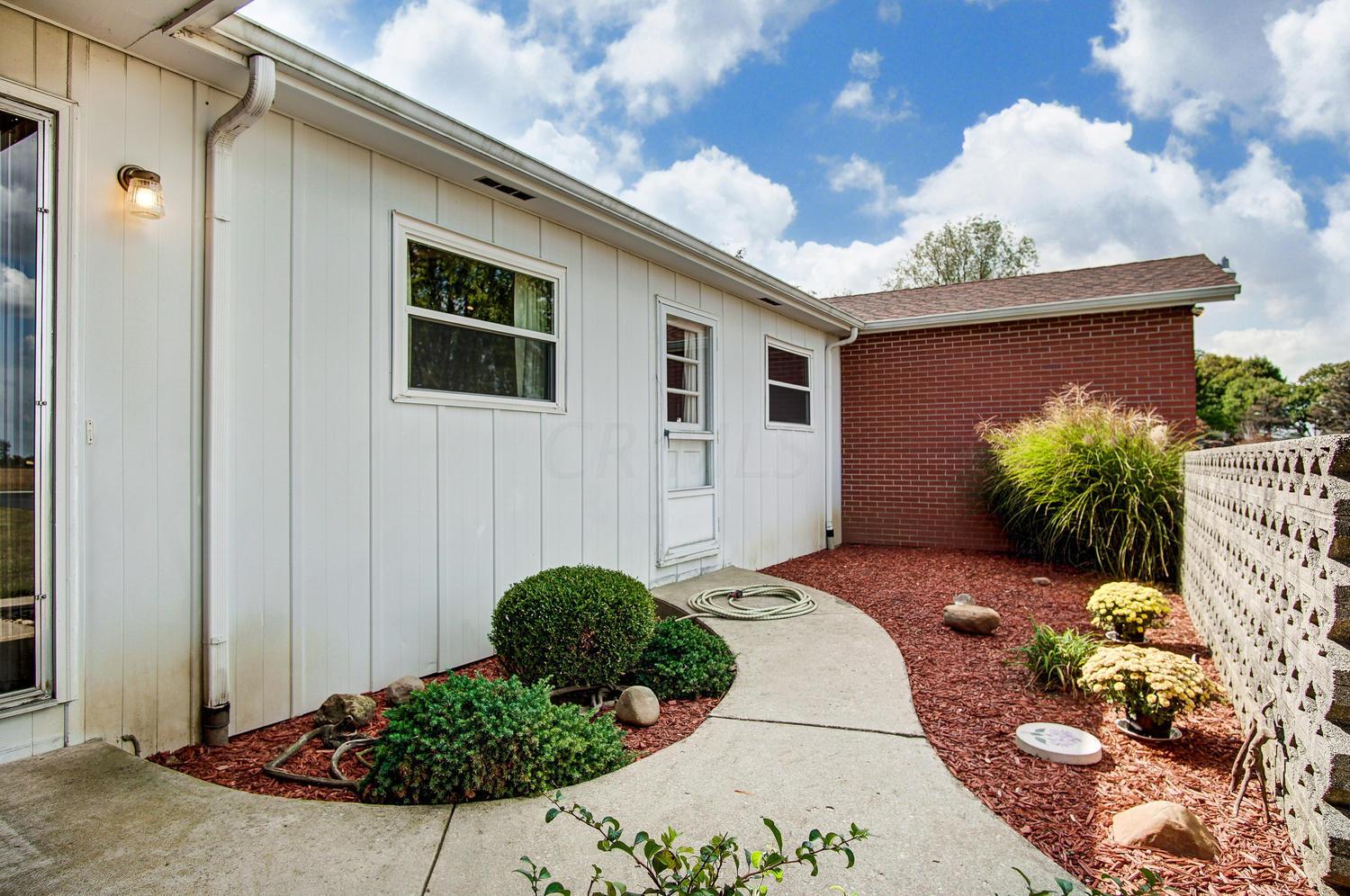 6481 Renner Road Columbus, OH 43228 - Photo 4 of 18 Gallery Image 4