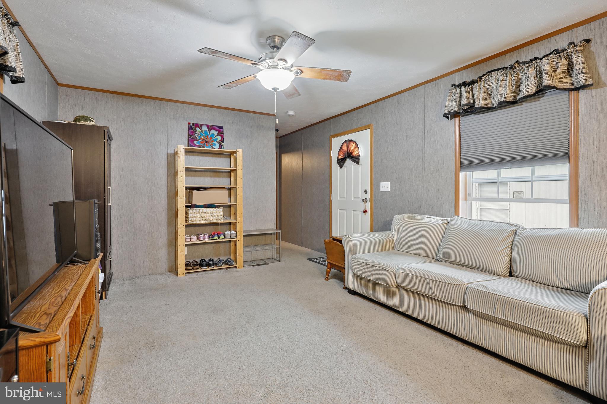 490 North Patuxent Road, Unit 18 Odenton, MD 21113 - Photo 3 of 12 Living Room