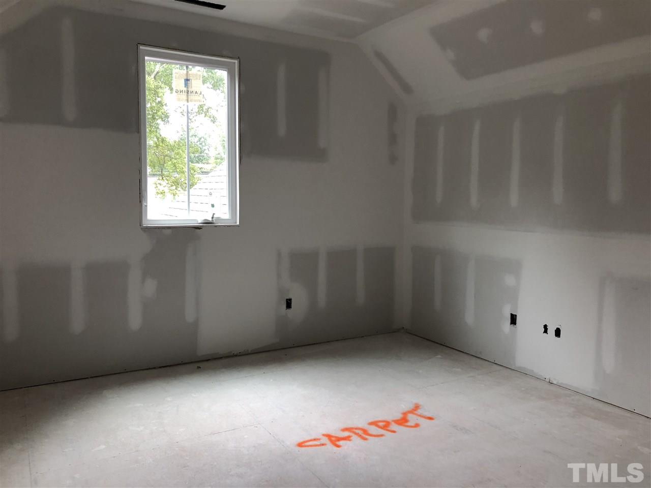 916 Horton Road Durham, NC 27704 - Photo 12 of 21 Gallery Image 12