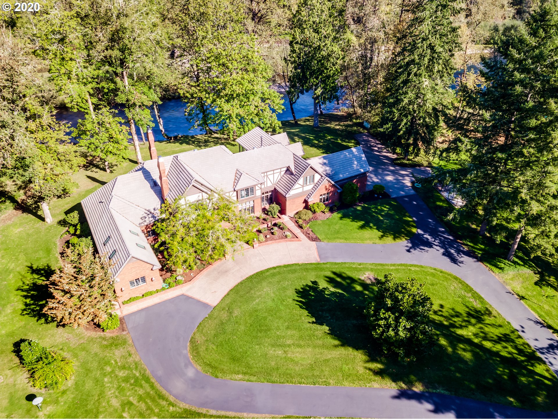 40803 Deerhorn Road Springfield, OR 97478 - Photo 1 of 31 Gallery Image 1
