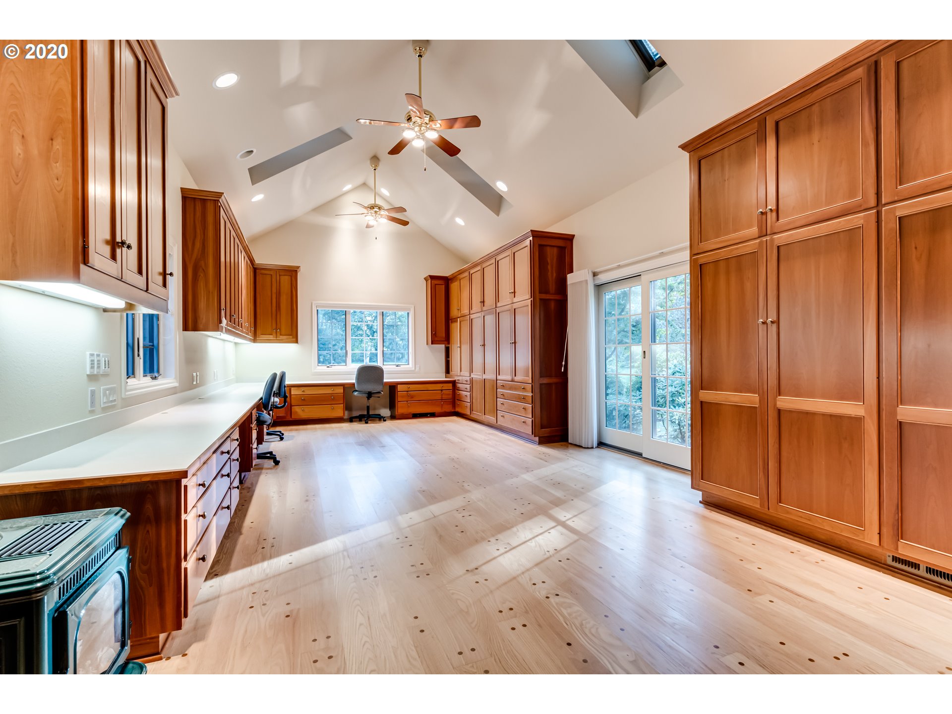 40803 Deerhorn Road Springfield, OR 97478 - Photo 11 of 31 Gallery Image 11