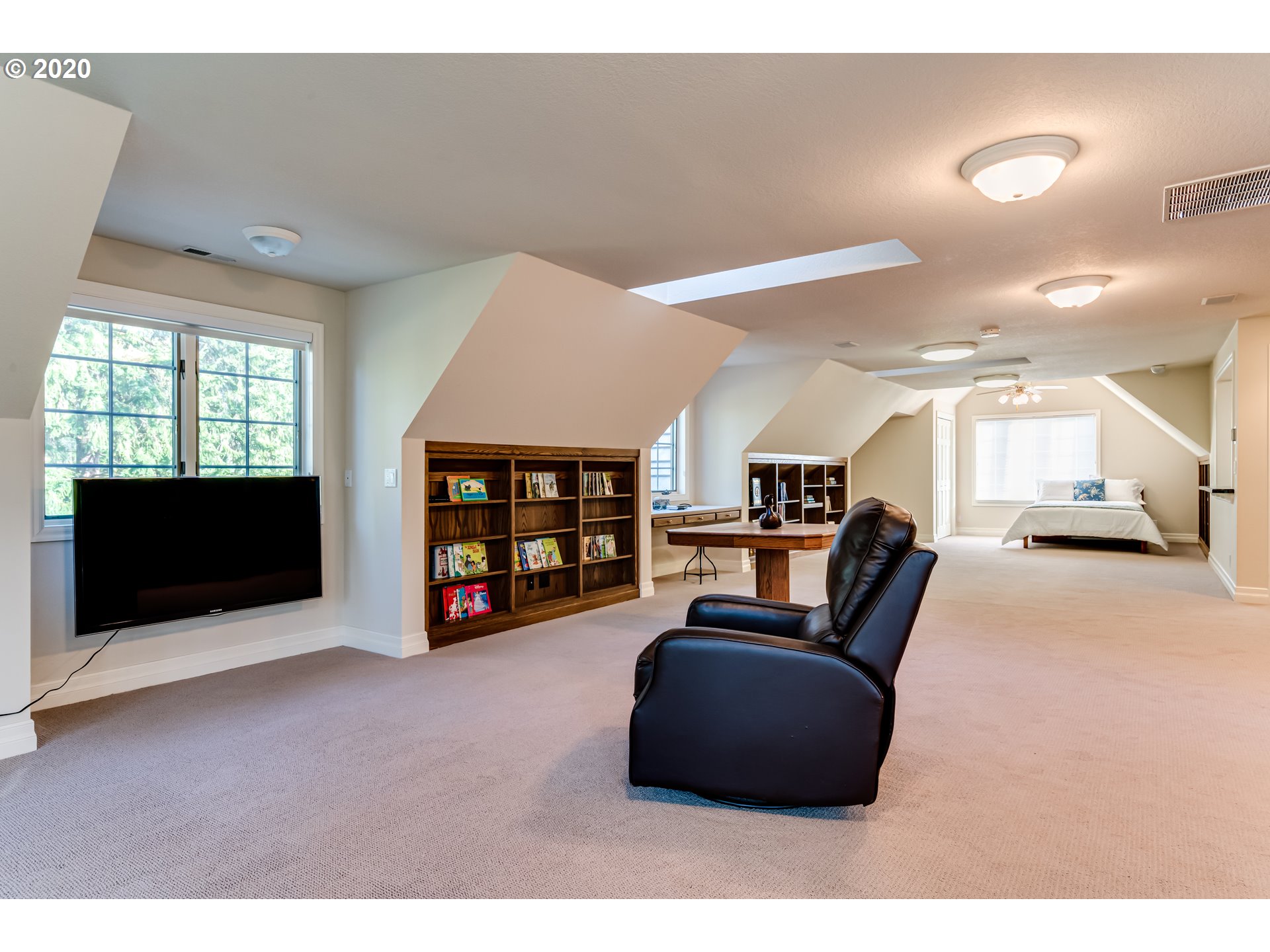 40803 Deerhorn Road Springfield, OR 97478 - Photo 21 of 31 Gallery Image 21