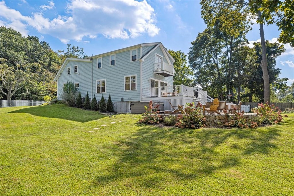 76 Downer Avenue Hingham, MA 02043 - Photo 2 of 42