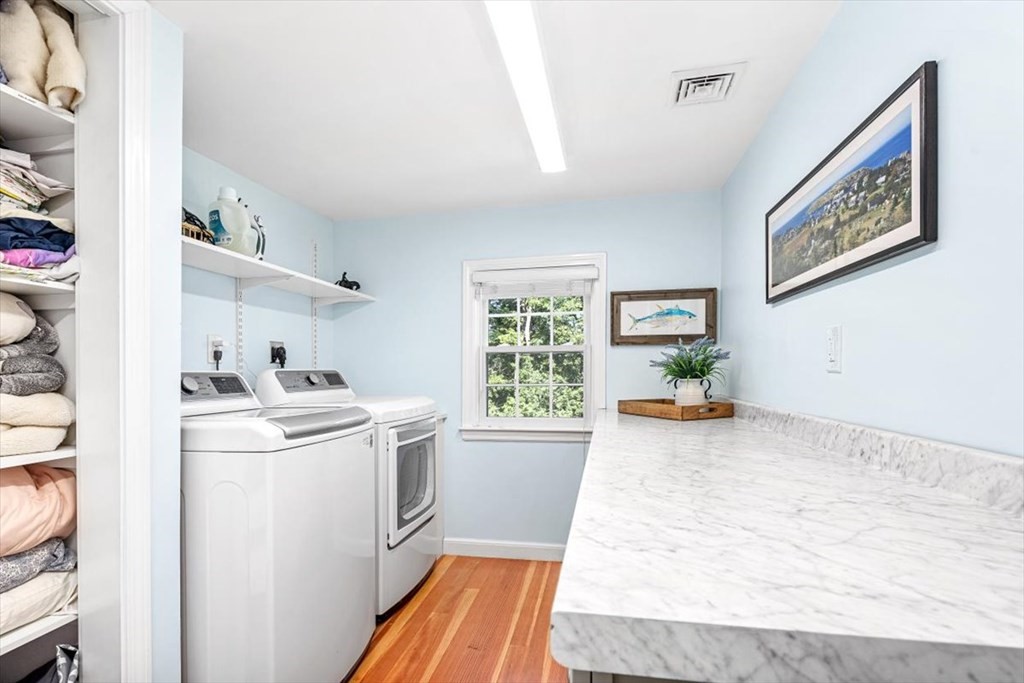 76 Downer Avenue Hingham, MA 02043 - Photo 22 of 42