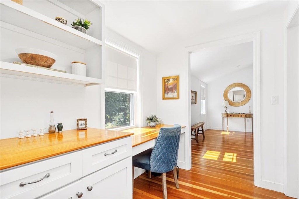 76 Downer Avenue Hingham, MA 02043 - Photo 23 of 42