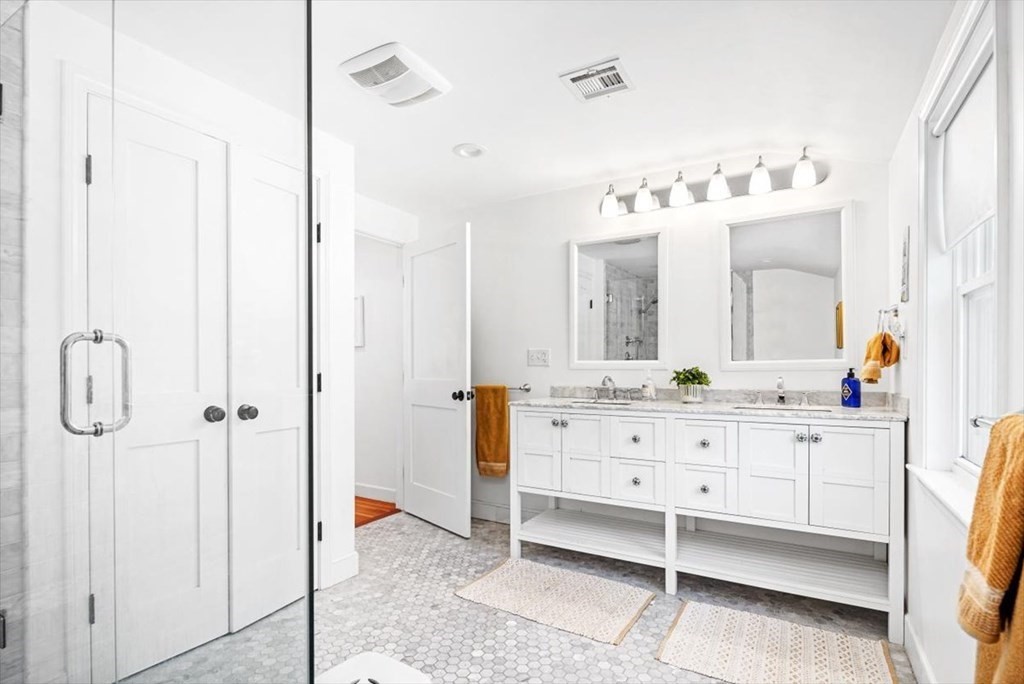 76 Downer Avenue Hingham, MA 02043 - Photo 26 of 42