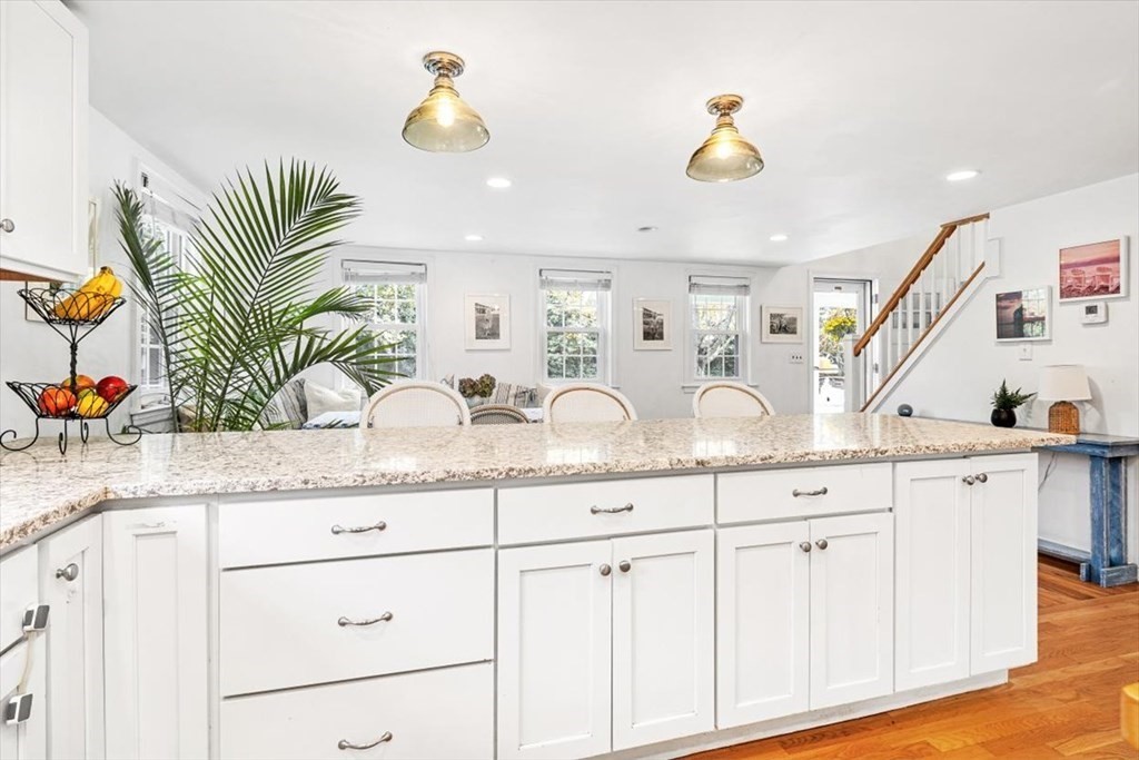 76 Downer Avenue Hingham, MA 02043 - Photo 5 of 42