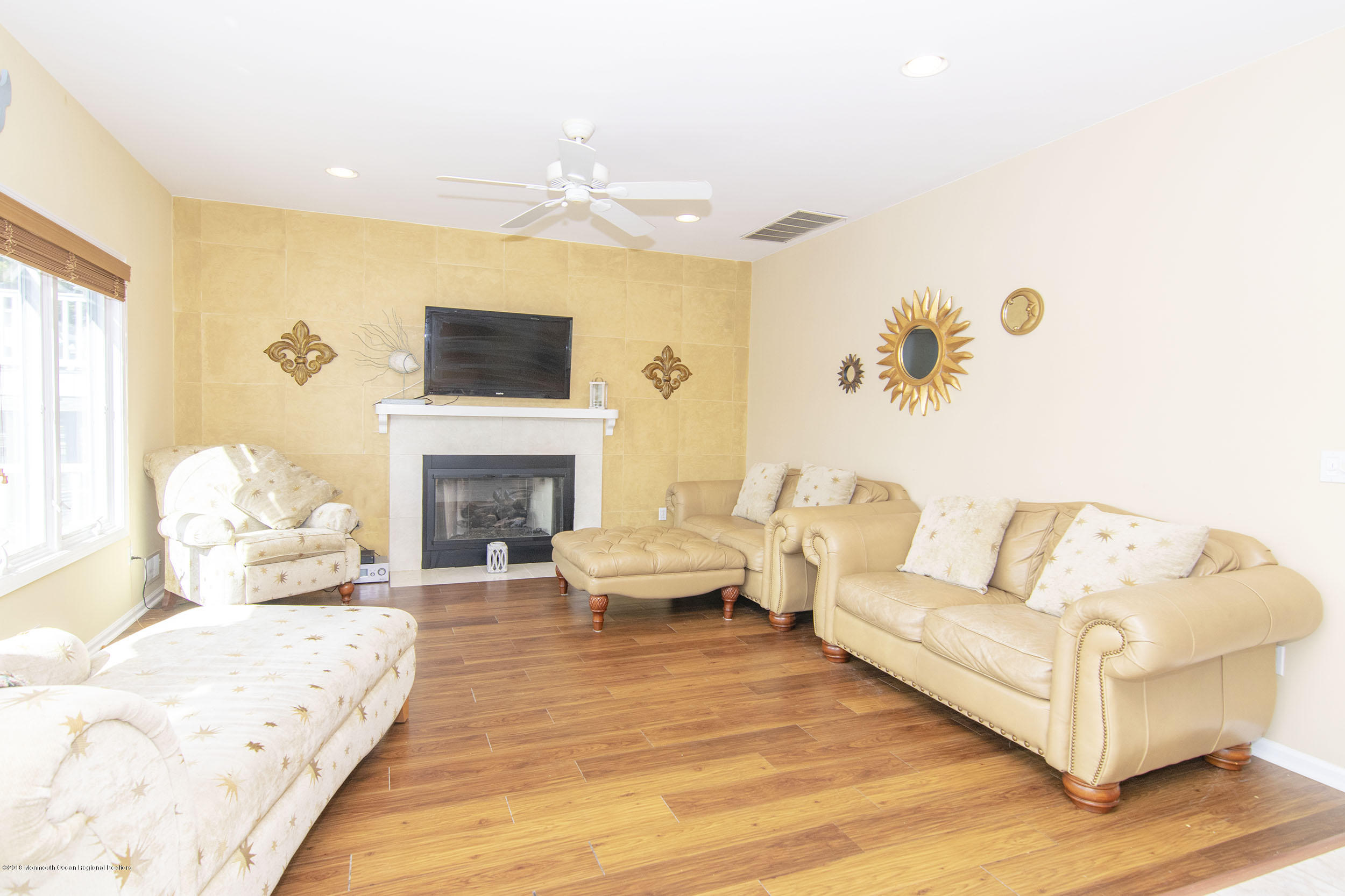 48 Pilot Road Toms River, NJ 08753 - Photo 16 of 45 Living 1
