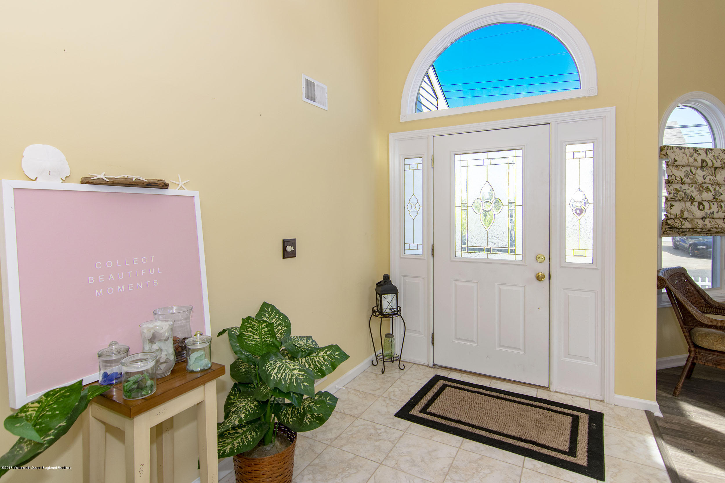 48 Pilot Road Toms River, NJ 08753 - Photo 5 of 45 Foyer 2