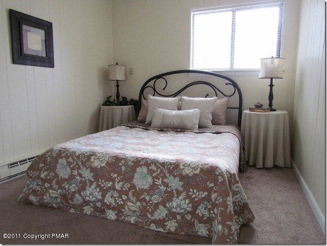 386 Deerfield Road Tobyhanna, PA 18466 - Photo 6 of 10 Master Bedroom