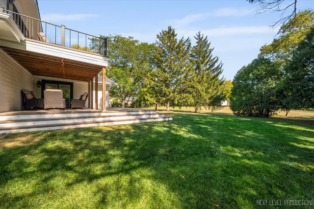 a view of building with yard