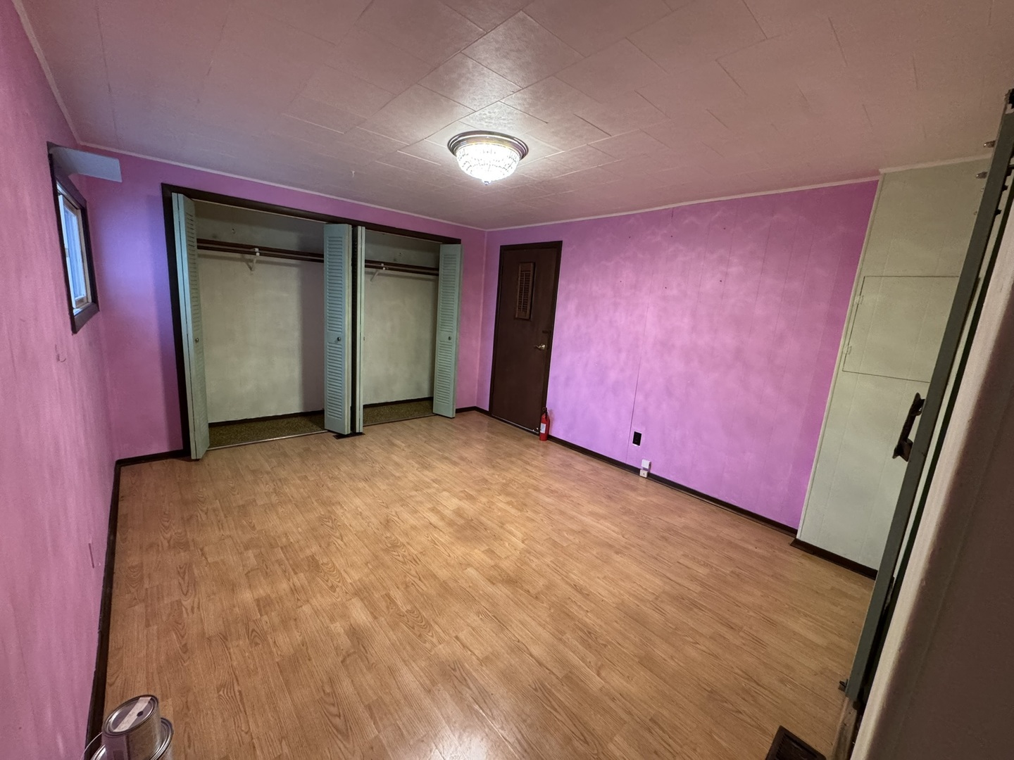 1069 Lakewood Road Elgin, IL 60123 - Photo 10 of 17