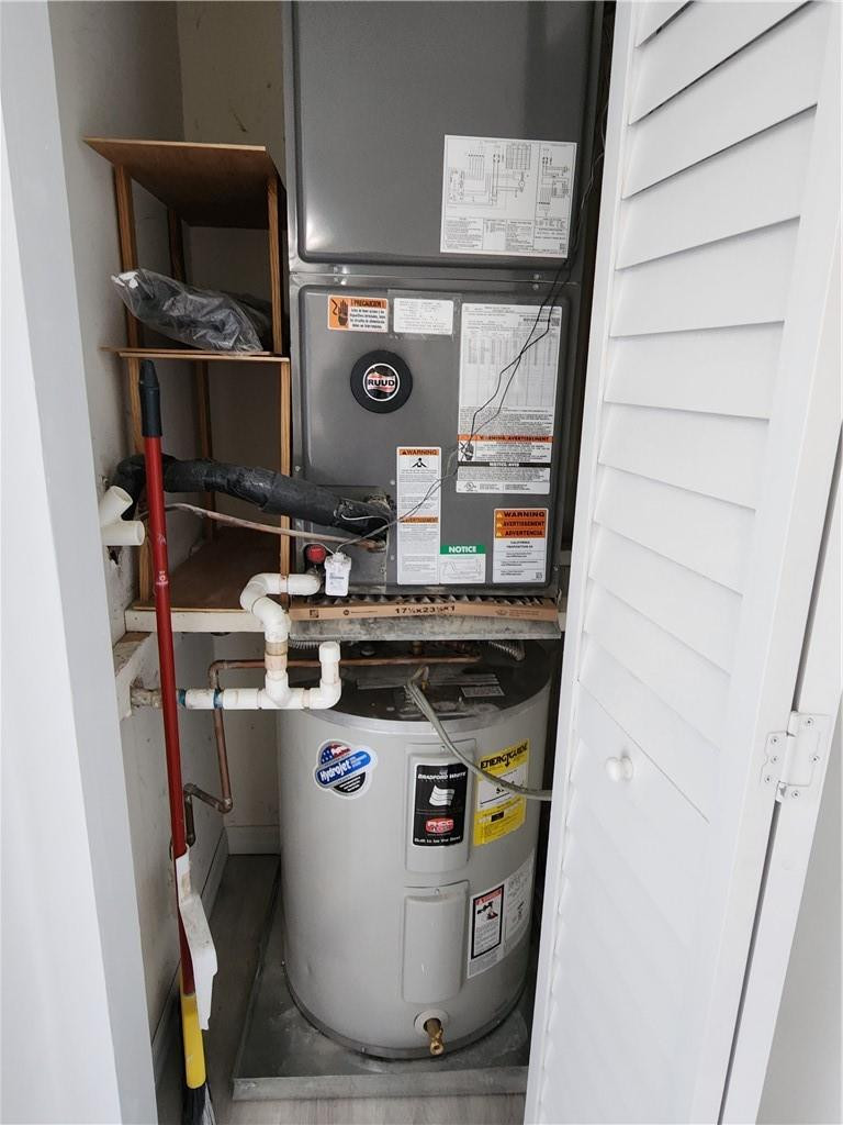 Undisclosed Address Pompano Beach, FL 33063 - Photo 18 of 30 a close up of a stove top oven