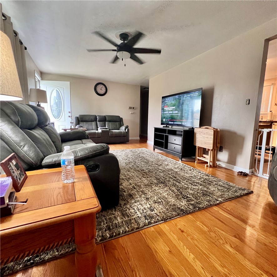 4253 Nevada Road Springfield, OH 45503 - Photo 4 of 21