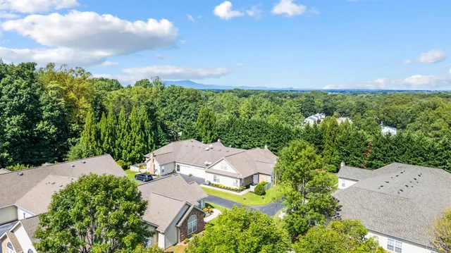 $349,900 | 128 Salisbury Circle, Lynchburg, VA 24502