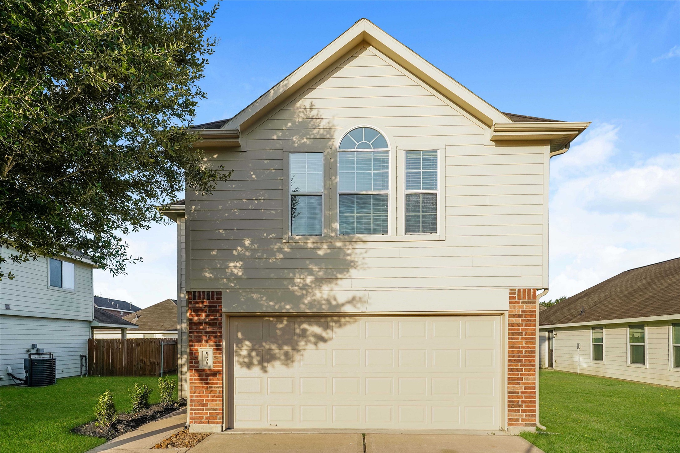 5405 Rio Ramos Court Rosharon, TX 77583 - Photo 2 of 17