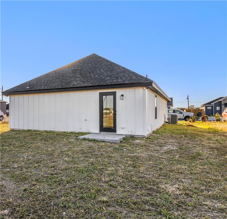 2309 Victoriano Street Weslaco, TX 78596 - Photo 3 of 15 a house view with a backyard space