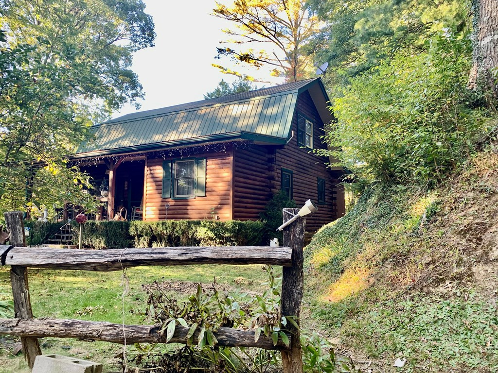 437-441 Shields Creek Road Topton, NC 28781 - Photo 5 of 51