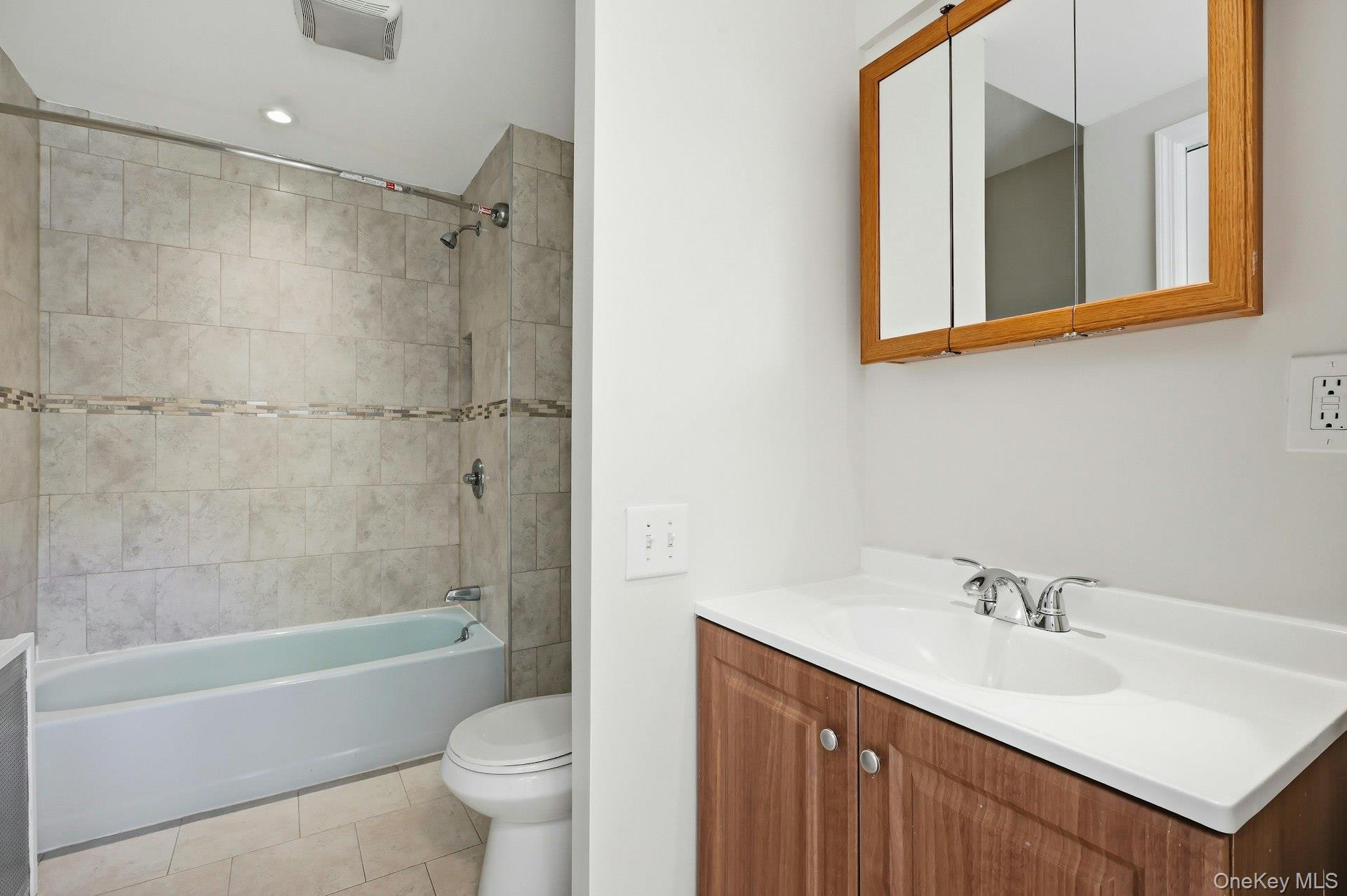 12 Chester Street Locust Valley, NY 11560 - Photo 27 of 31 First floor bathroom
