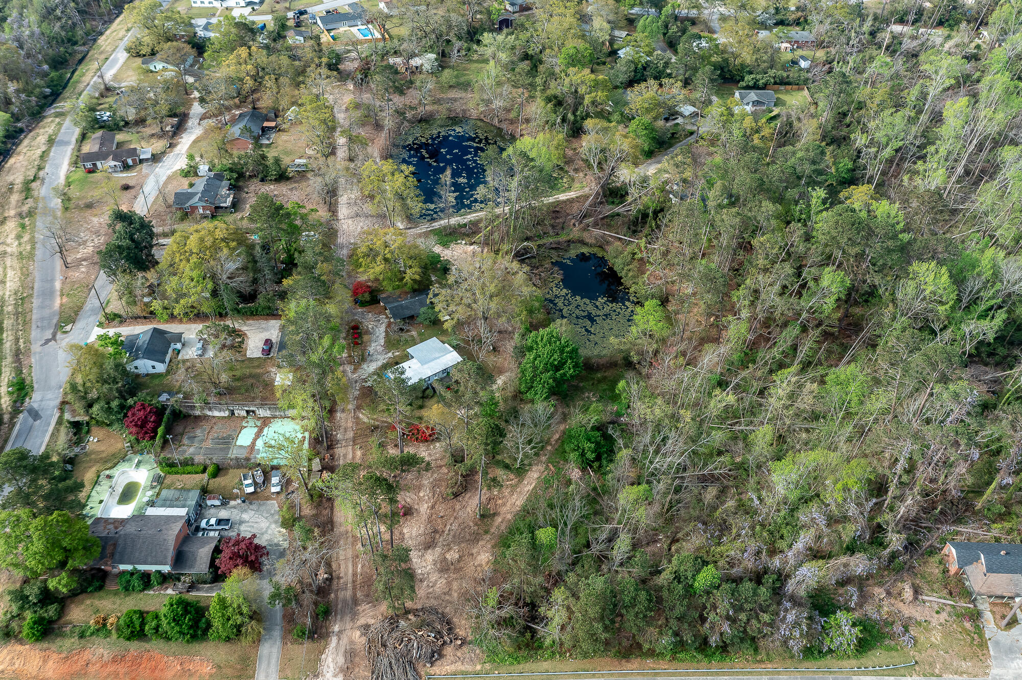 FURY_S FERRY RD LAND ©-0994