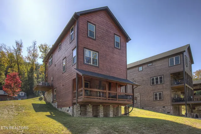 $1,193,000 | 3136 Cherokee Valley Drive, Sevierville, TN 37862