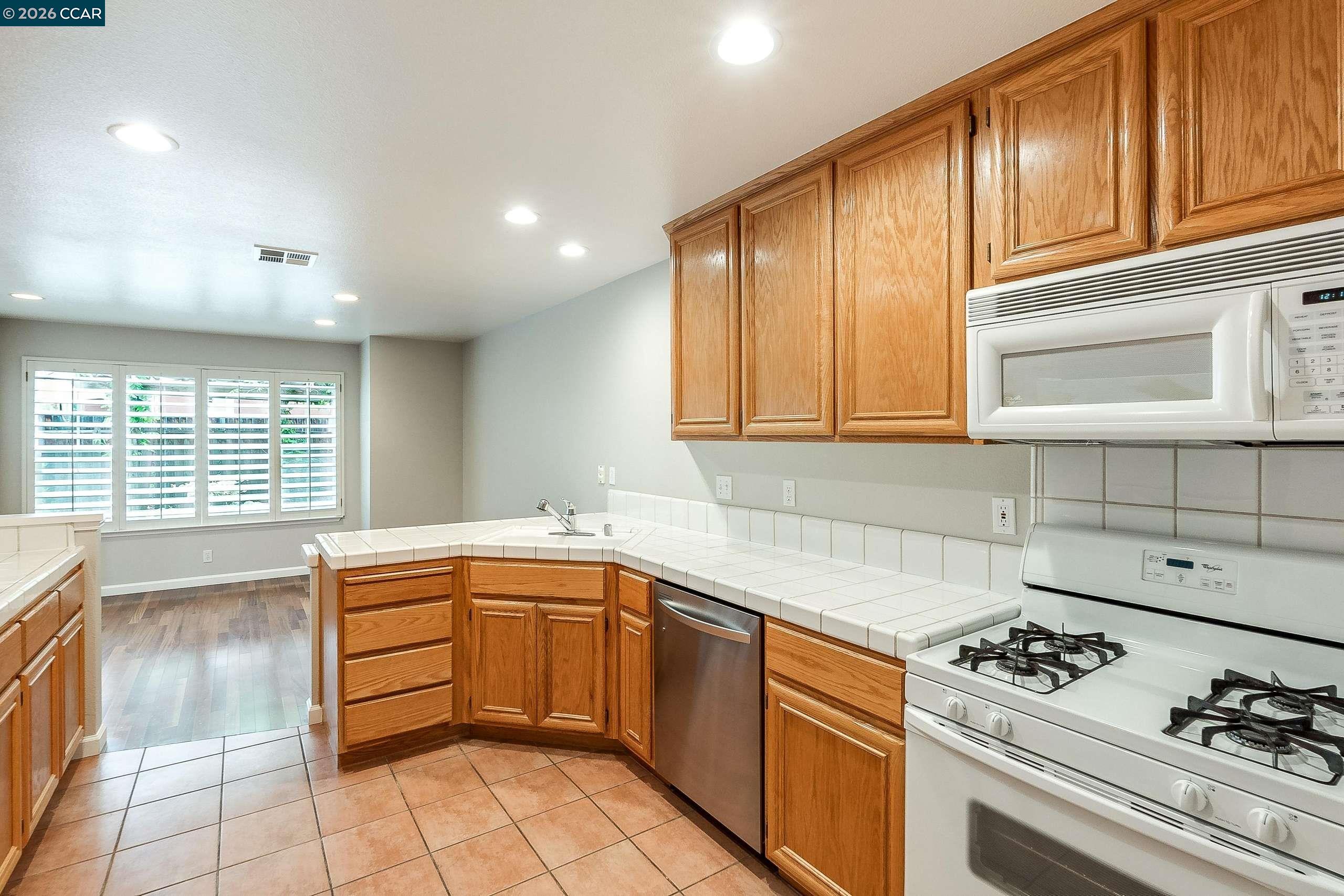 435 Regal Lily Lane San Ramon, CA 94582 - Photo 15 of 30
